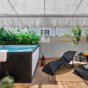 Magno Hernando Colon Luxury Duplex Apartment Seville